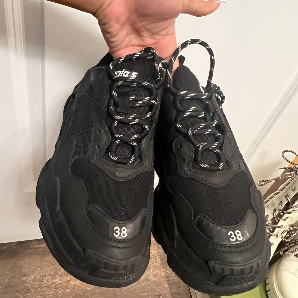Black Men's Sneakers